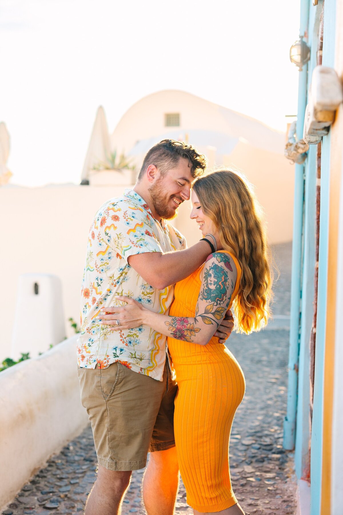 Kelly_Payeur_Photography_Santorini_Greece_Colorful_Engagement_Destination_Photographer_0003