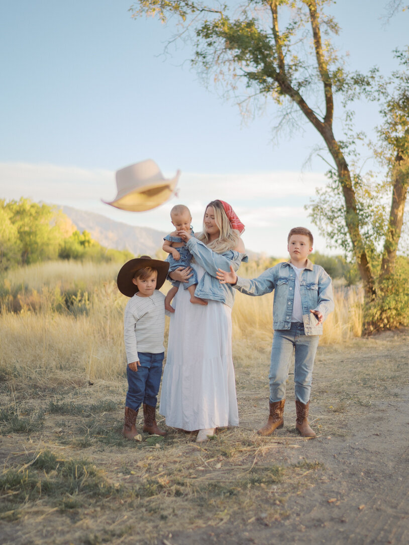 Colorado Springs Family Photographer | Lauren Bounds