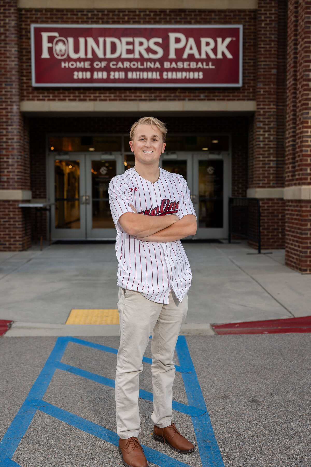 USC Columbia Photographer boys guys senior portraits-6093