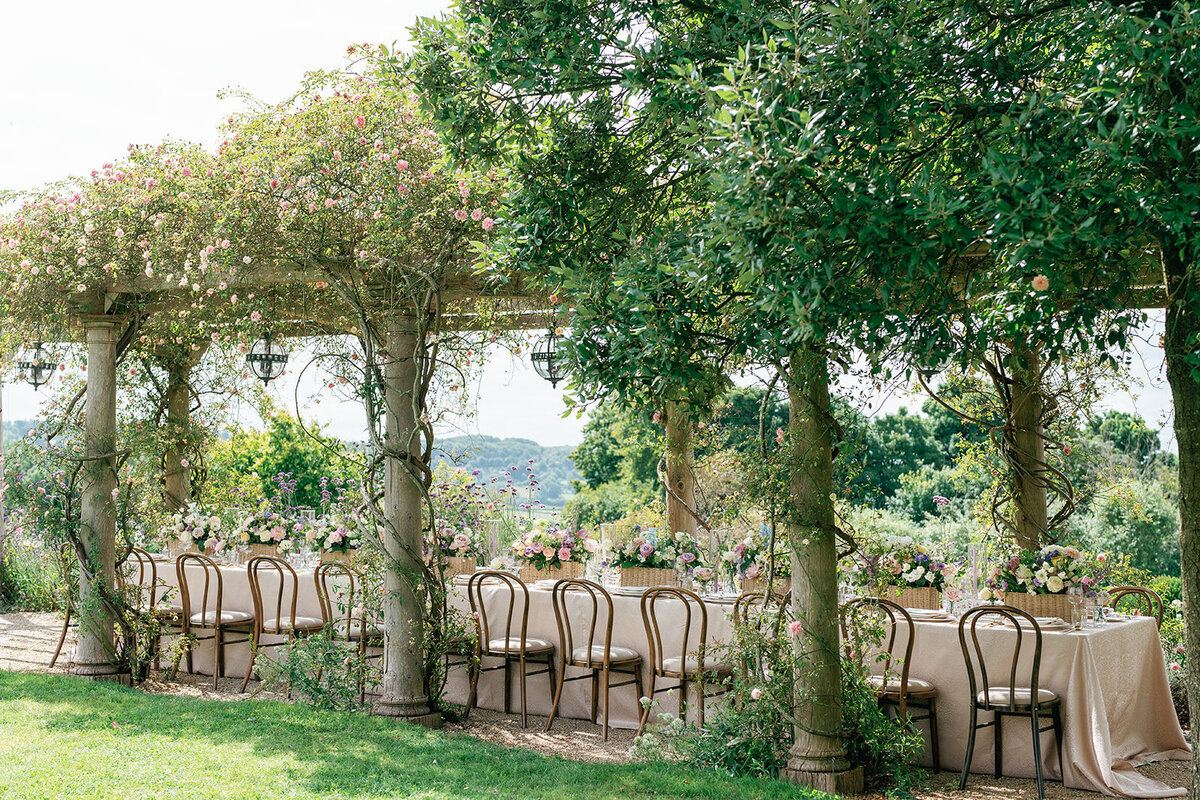 Cotswolds destination wedding photographed by Fox & Fig Photography