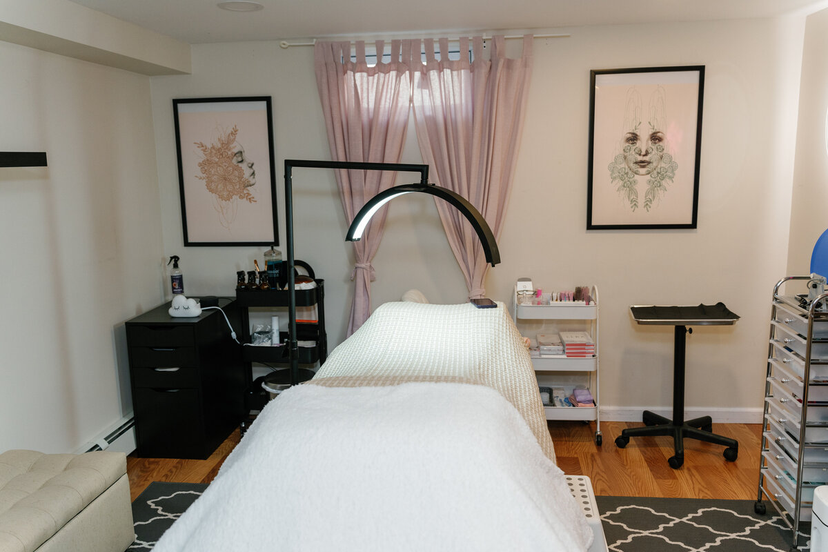 Experience top-notch esthetician services in Long Island at Lively Esthetics & Wellness. From permanent makeup to lash extensions and facials, our expert team will enhance your beauty and provide a rejuvenating experience. Book your appointment now!