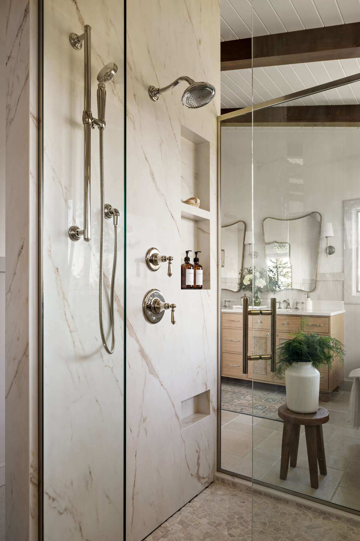 Primary Bathroom (3)