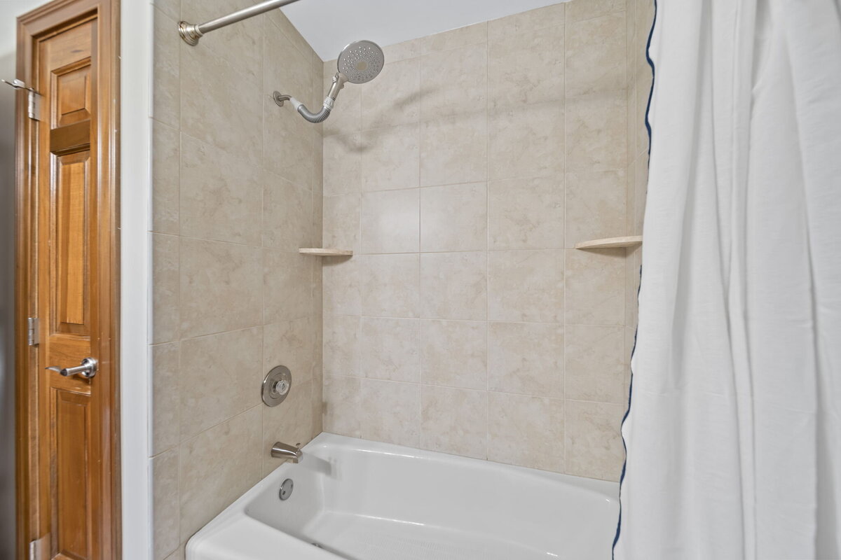 75-web-or-mls-A7407526