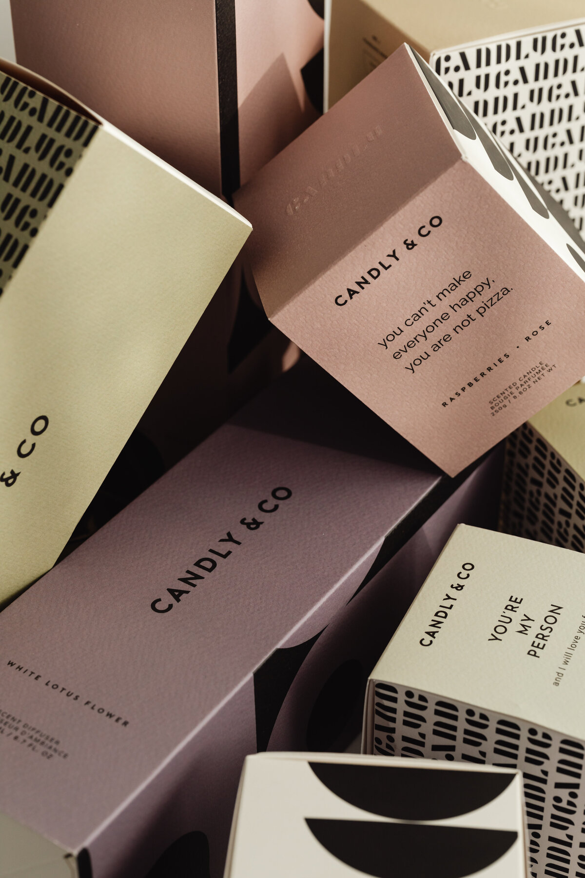 kaboompics_candles-and-diffusers-candly-fragrances-product-packaging-design-29828