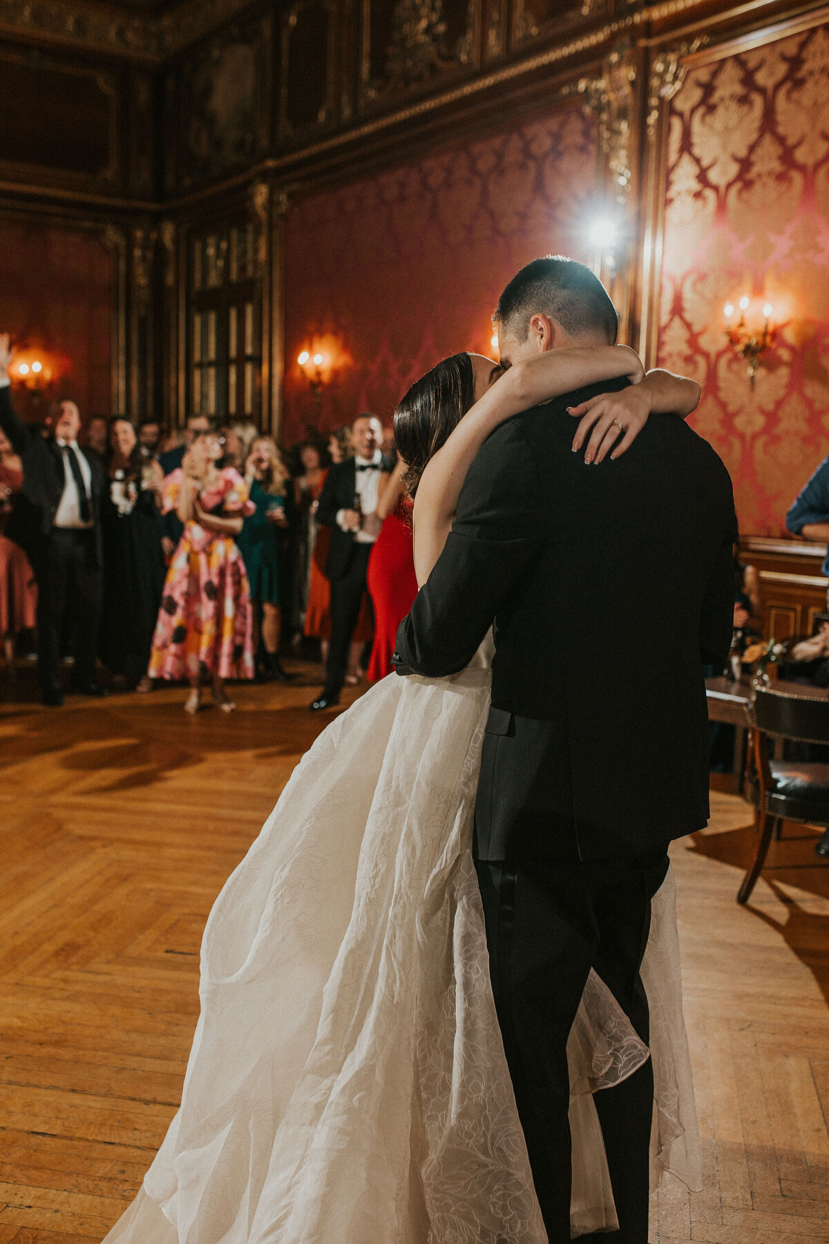 WELLING-FLORES.Wedding.EngineersClub-rcptn-213