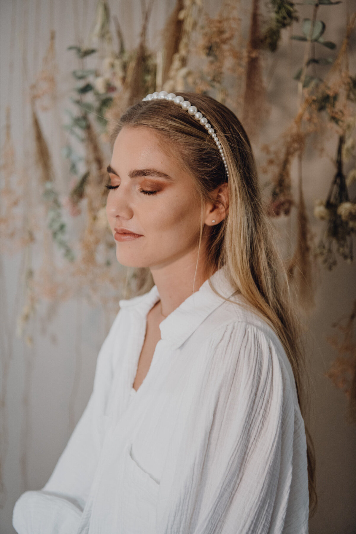 Sarah Schöb_Makeup_Artist_Schweiz_Styling_Ostschweiz_Hochzeitsmakeup_Hochzeitsfrisur_Mobile_Visagistin_modernes_Styling32_2048px