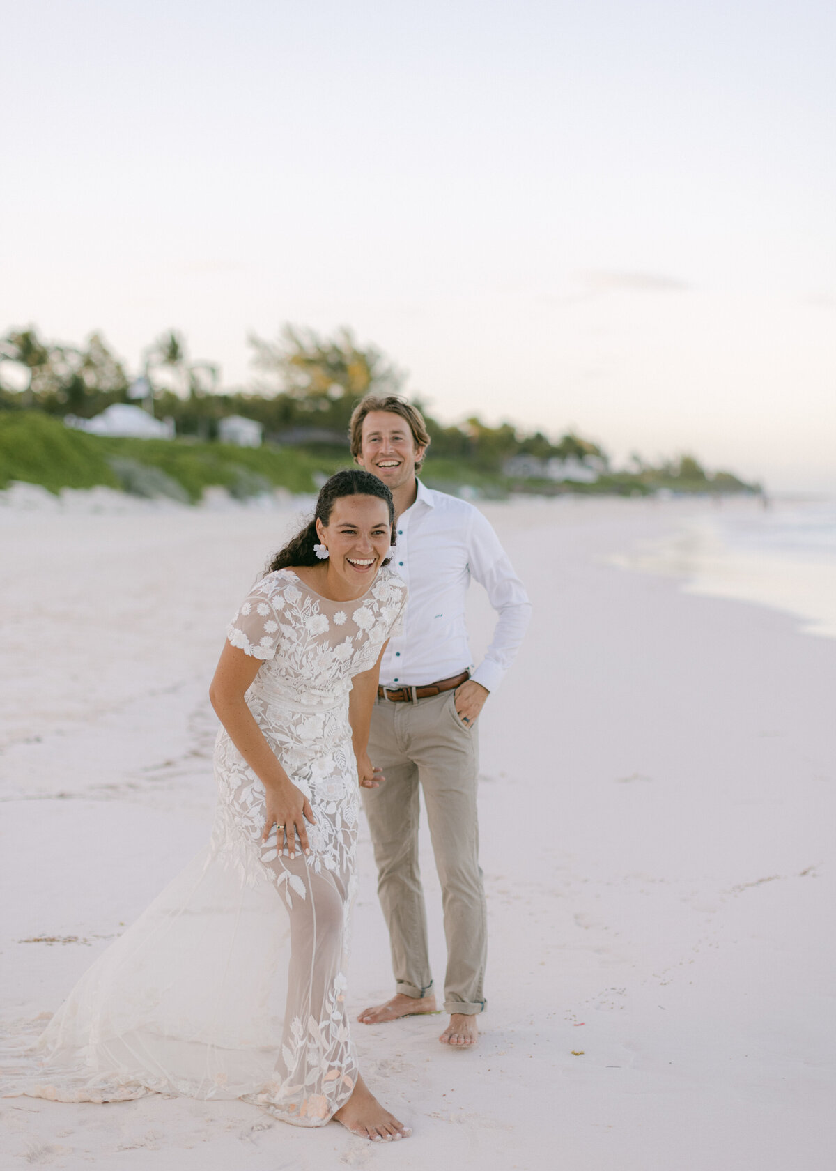 alessandra-shane-harbour-island-wedding-hollyclarkphotography-h-872