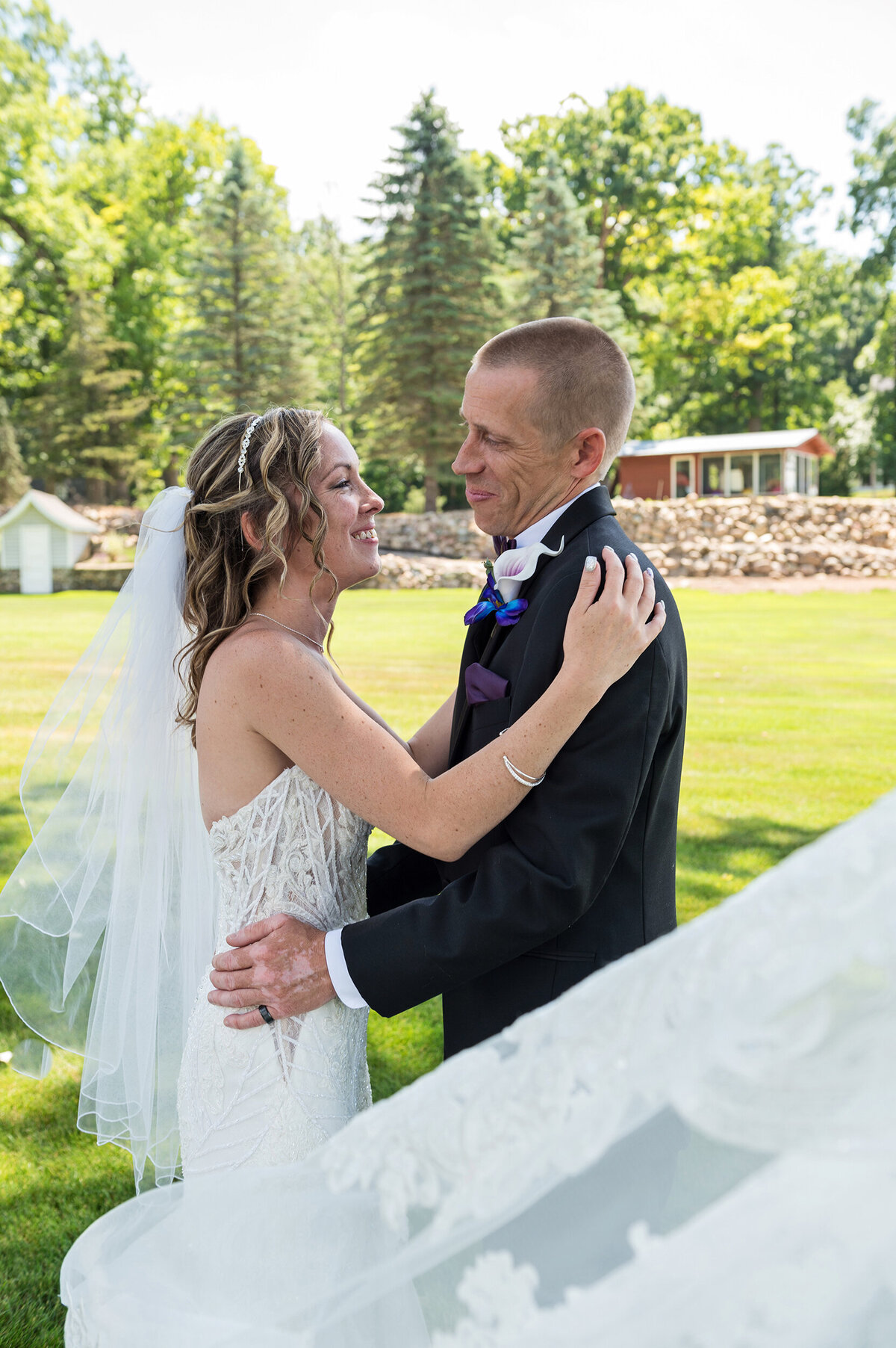 Detroit-Wedding-Photographer-The-Landing-043