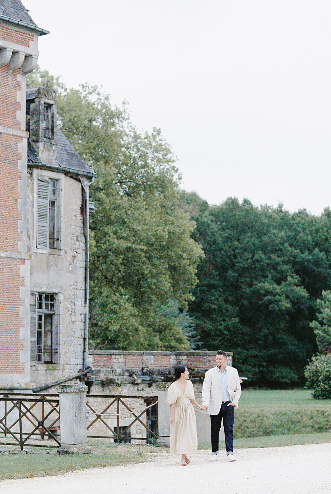 9. Elise_and_Zach-Chateau_de_Courcelles_le_Roy_PreWeddingDay-Andrew_and_Ada_Photography-134_websize