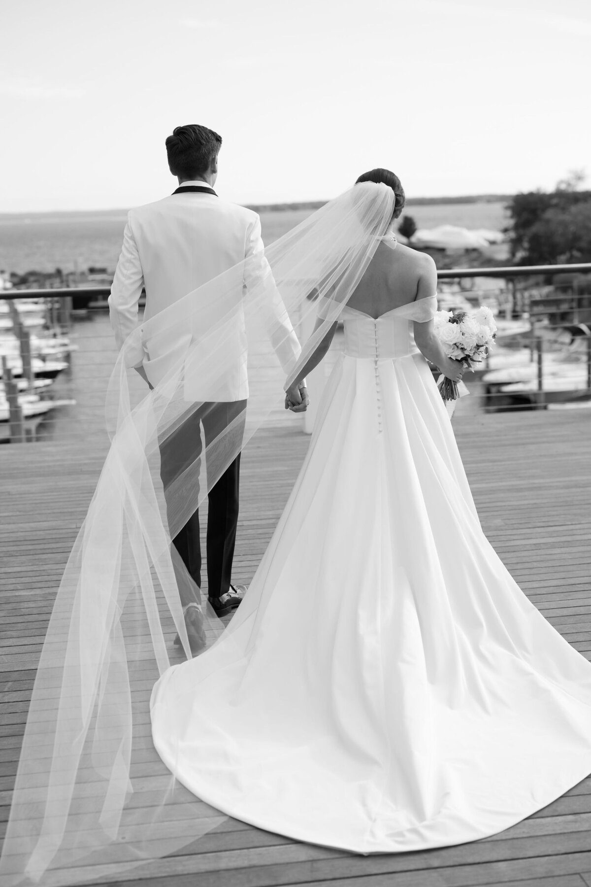 Classic First Look by Lisa Blanche Photography
