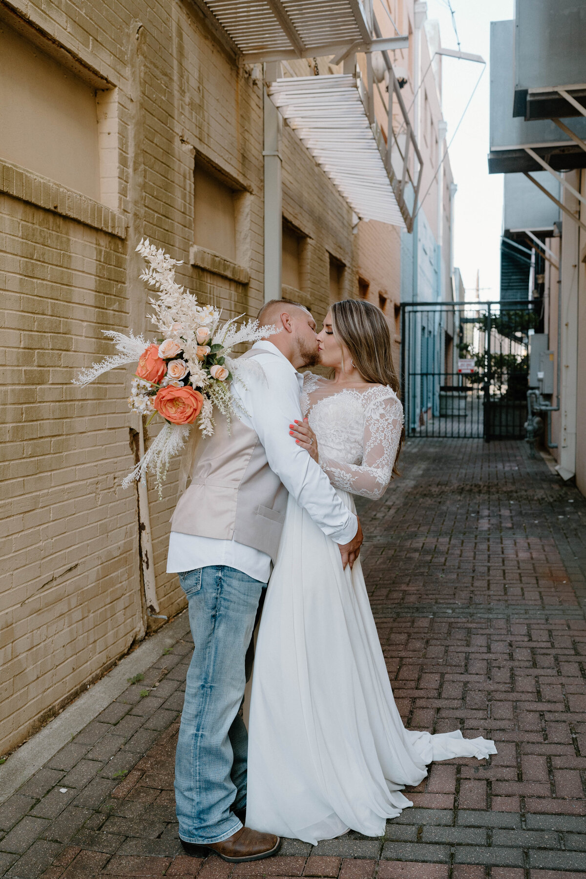 downtown Beaumont_Couple Session-Crockett Street_Courtney LaSalle Photography-2