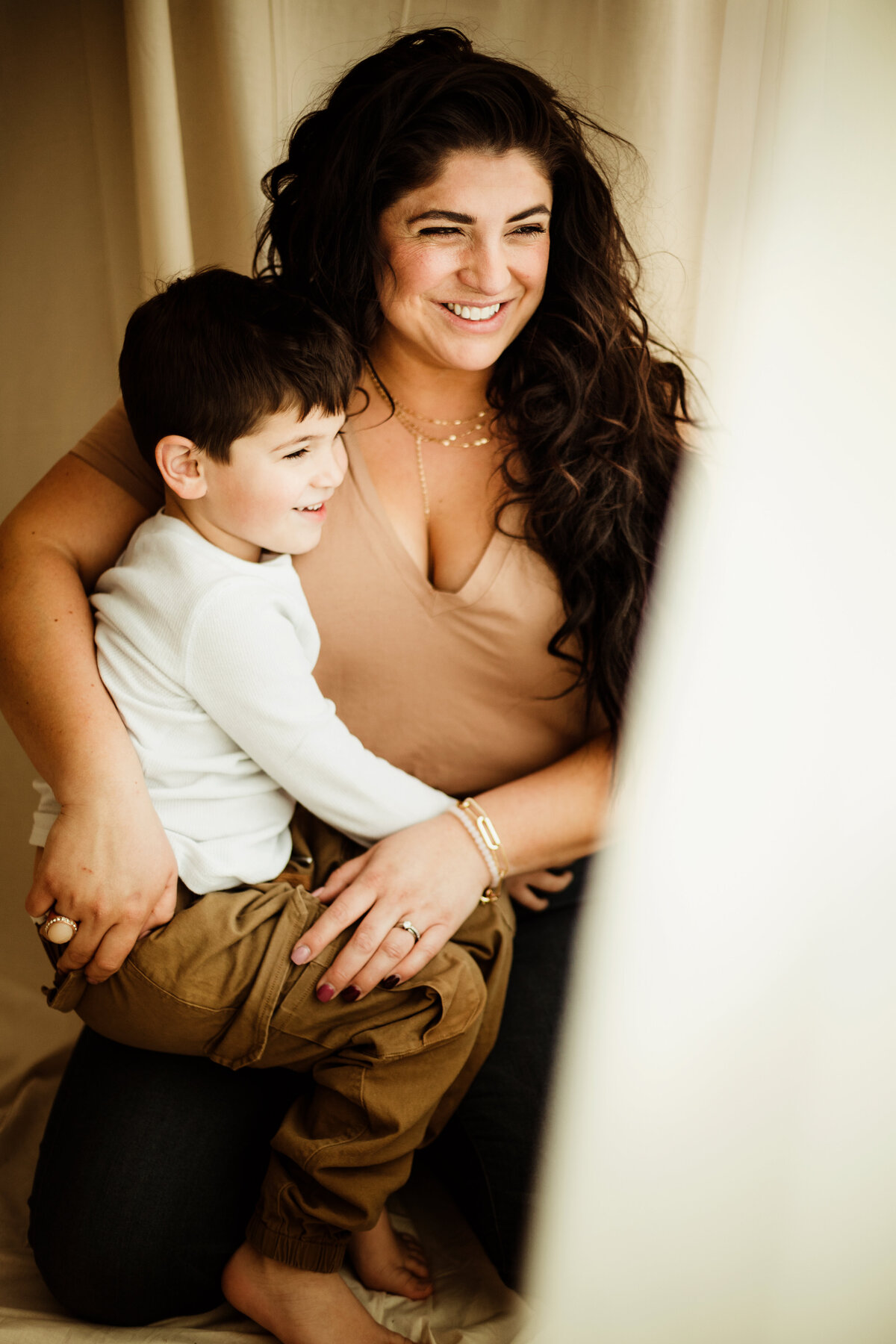 Syracuse mother and son snuggled in photoshoot