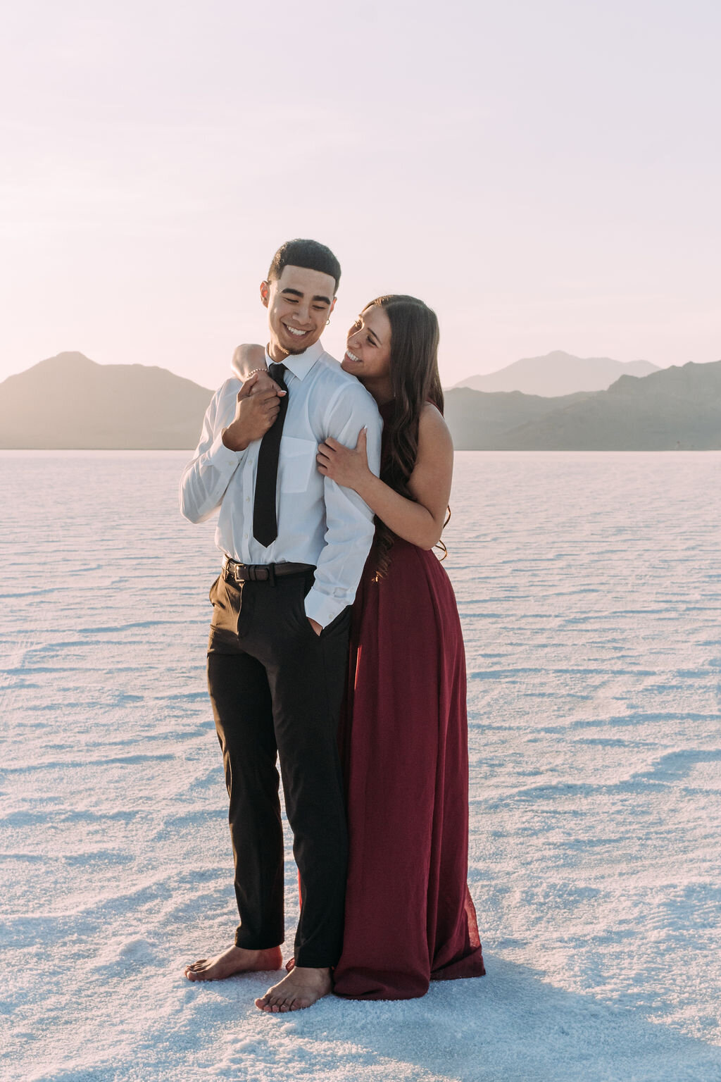 Joyce Li Photography Destination Wedding Elopement Engagement Lifestyle Portrait Photographer West Coast Seattle Washington California saltflatsengagement-8