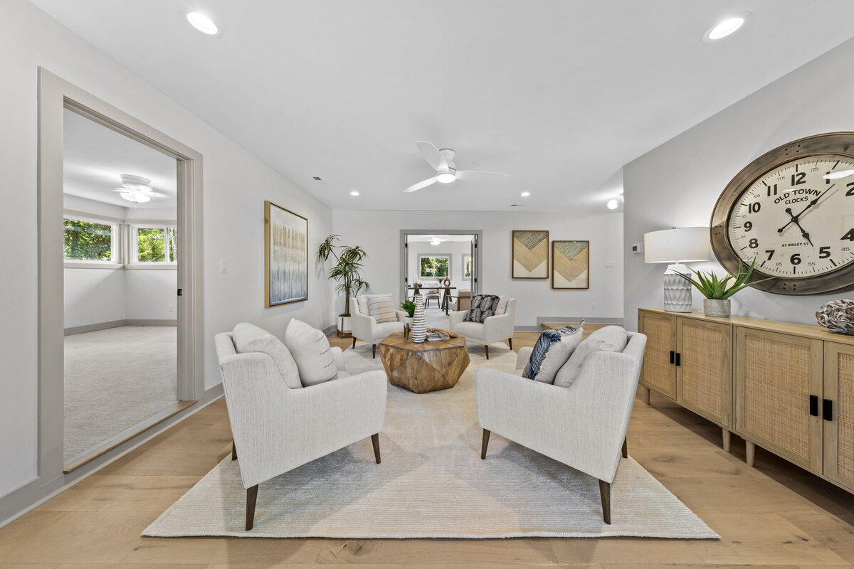 21-web-or-mls-4213Countryclub021