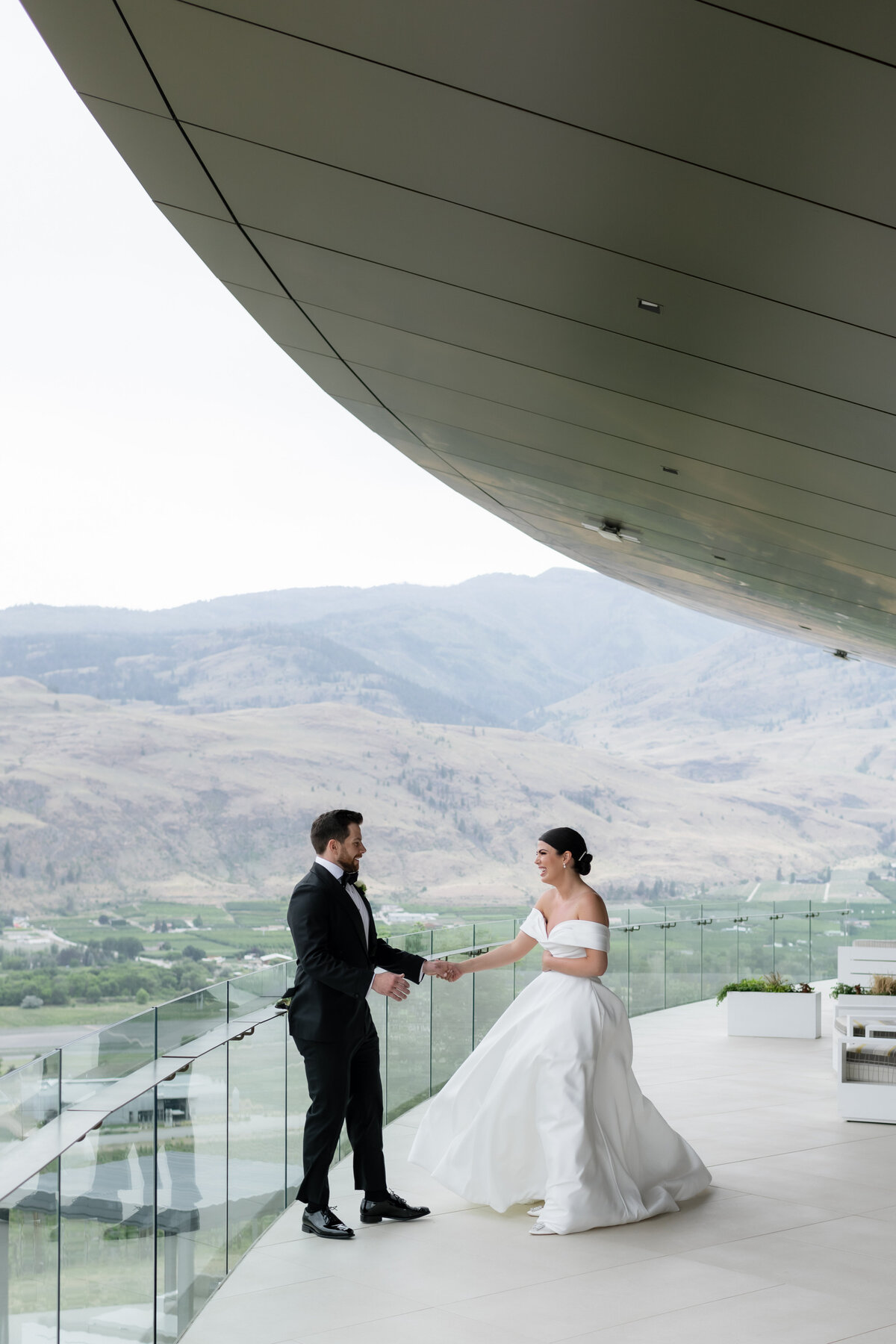 MeghanHemstra-Romantic-Hatley-Castle-Wedding-28