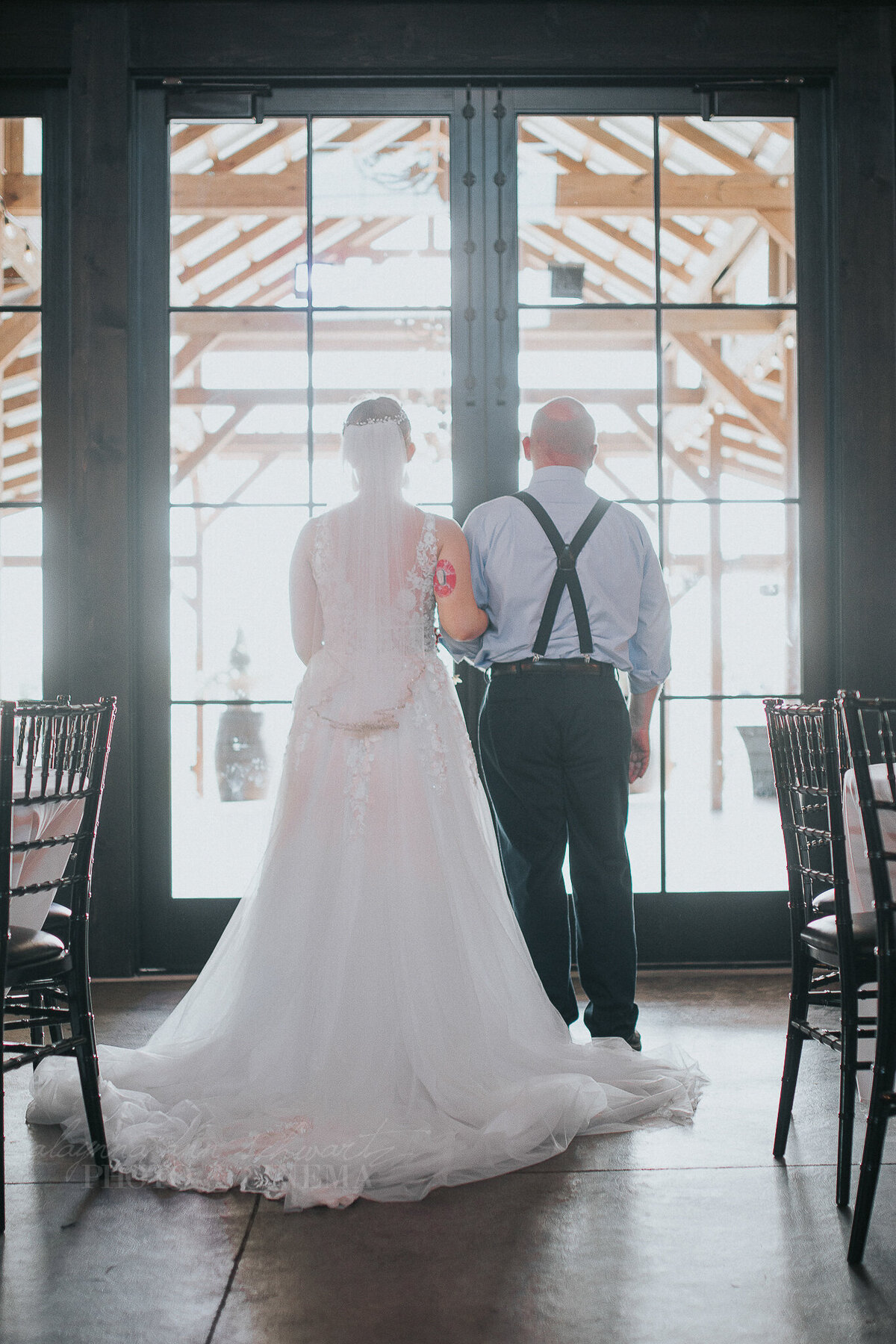 ceremony _ alaynna ann schwartz _ harpors vinyard _ iowa photographer _ playlife photography_0100