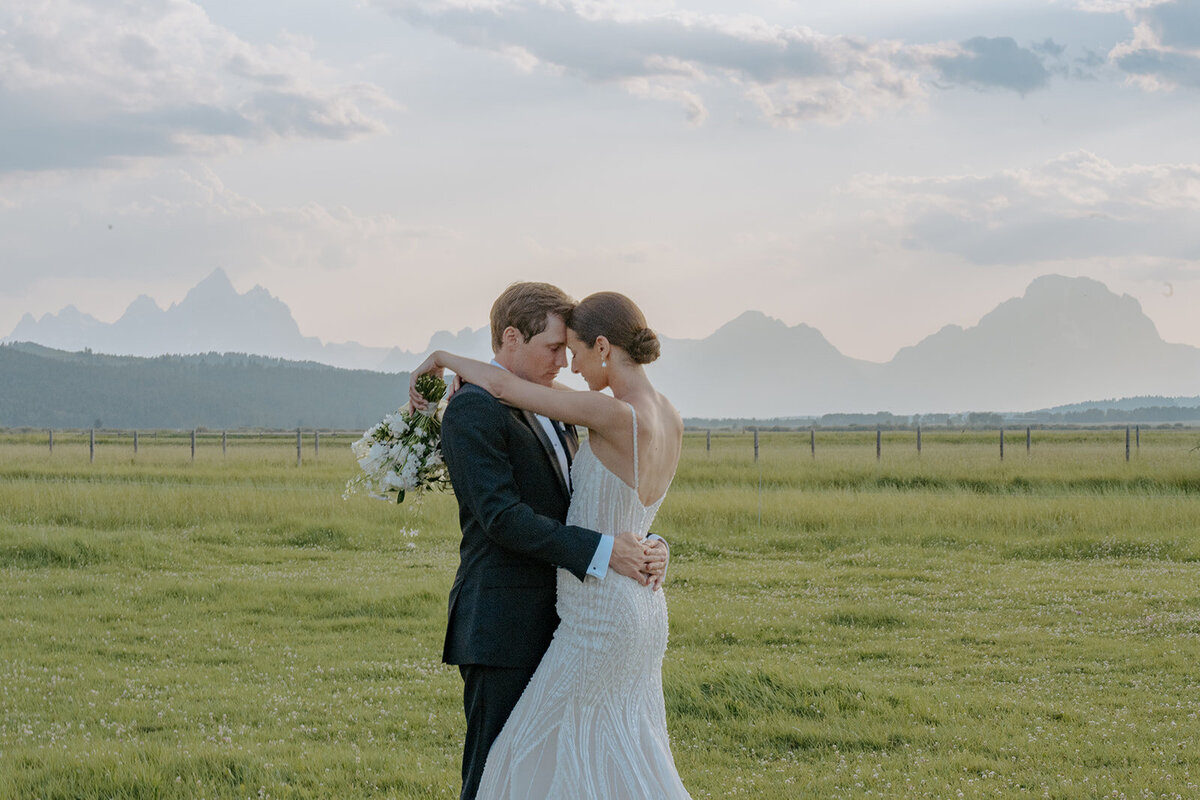 maggie-and-kinsly-diamond-cross-ranch-wedding-533