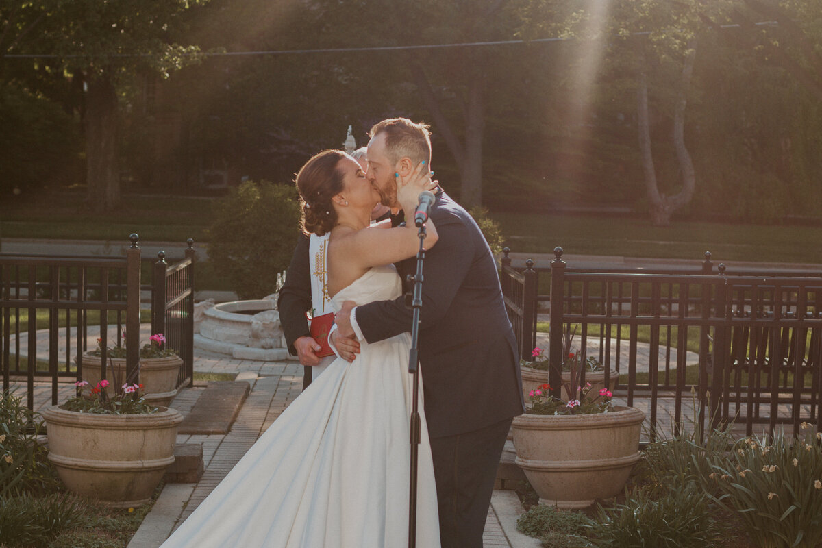 Caroline and Ted _289