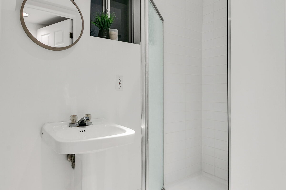 62-web-or-mls-60_009_Lower Level