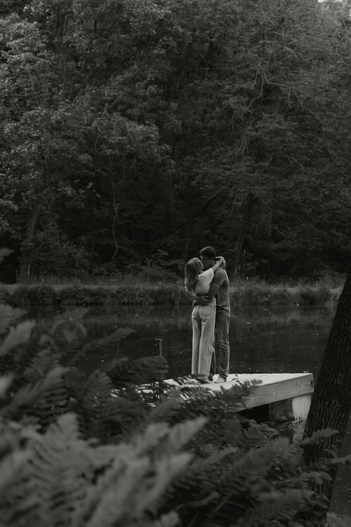 private-pond-couples-session-25