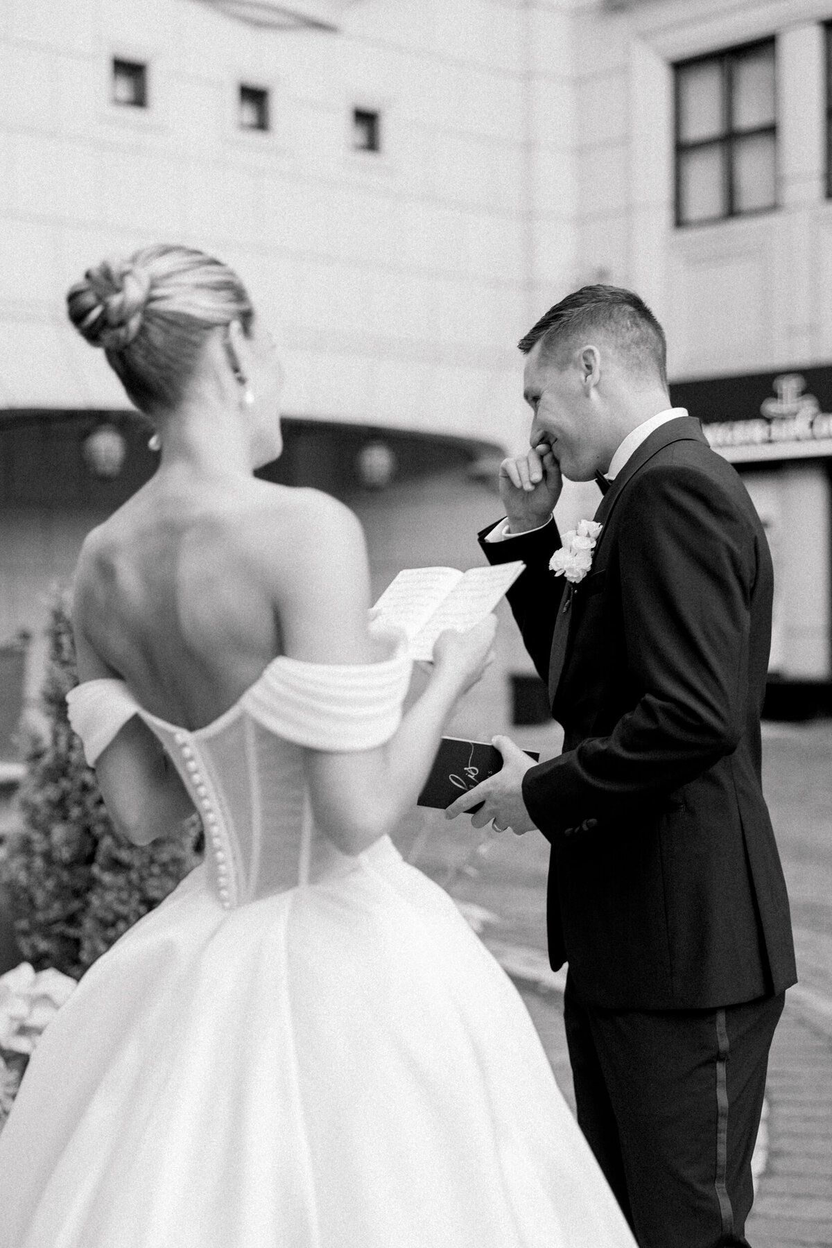 Lexi Benjamin Photography_Waldorf Astoria Chicago Wedding_09.21.24-39