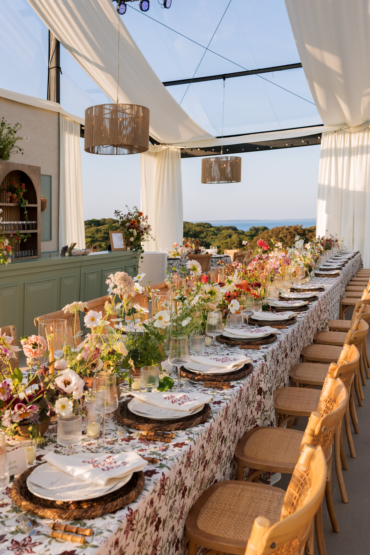 Marthas-vineyard-wedding-planner-kg-events-design-luxury-destination-weddings-private-events-corporate-events-aquinnah-ma-event-designer-outermost-inn-outdoor-tented-wedding-reception-black-frame-tent-22