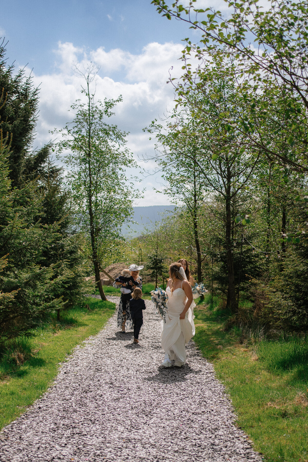 jess-phil-wedding_bowlands-tipis_elee-smith-photo-15