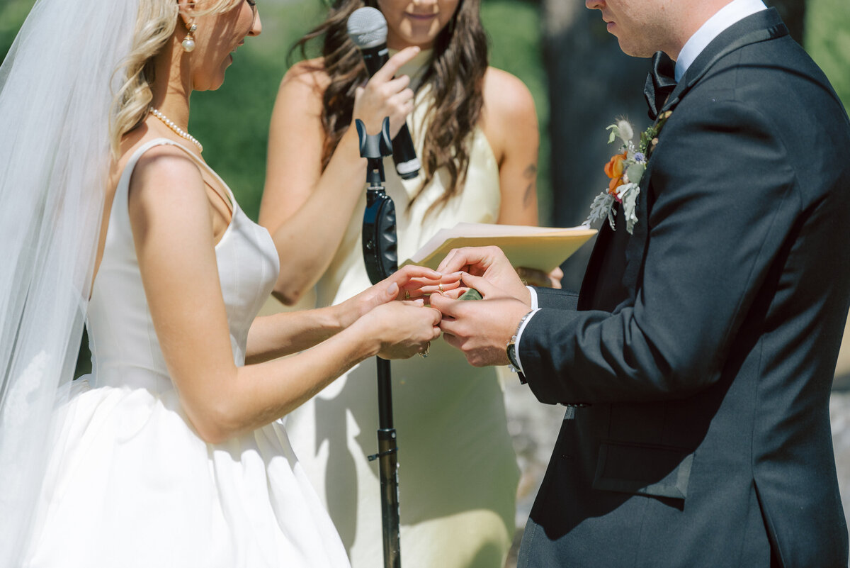0068_gretchen_gause_photo_healdsburg_wedding_arista_winery_ceremony_blue_sky_2024-
