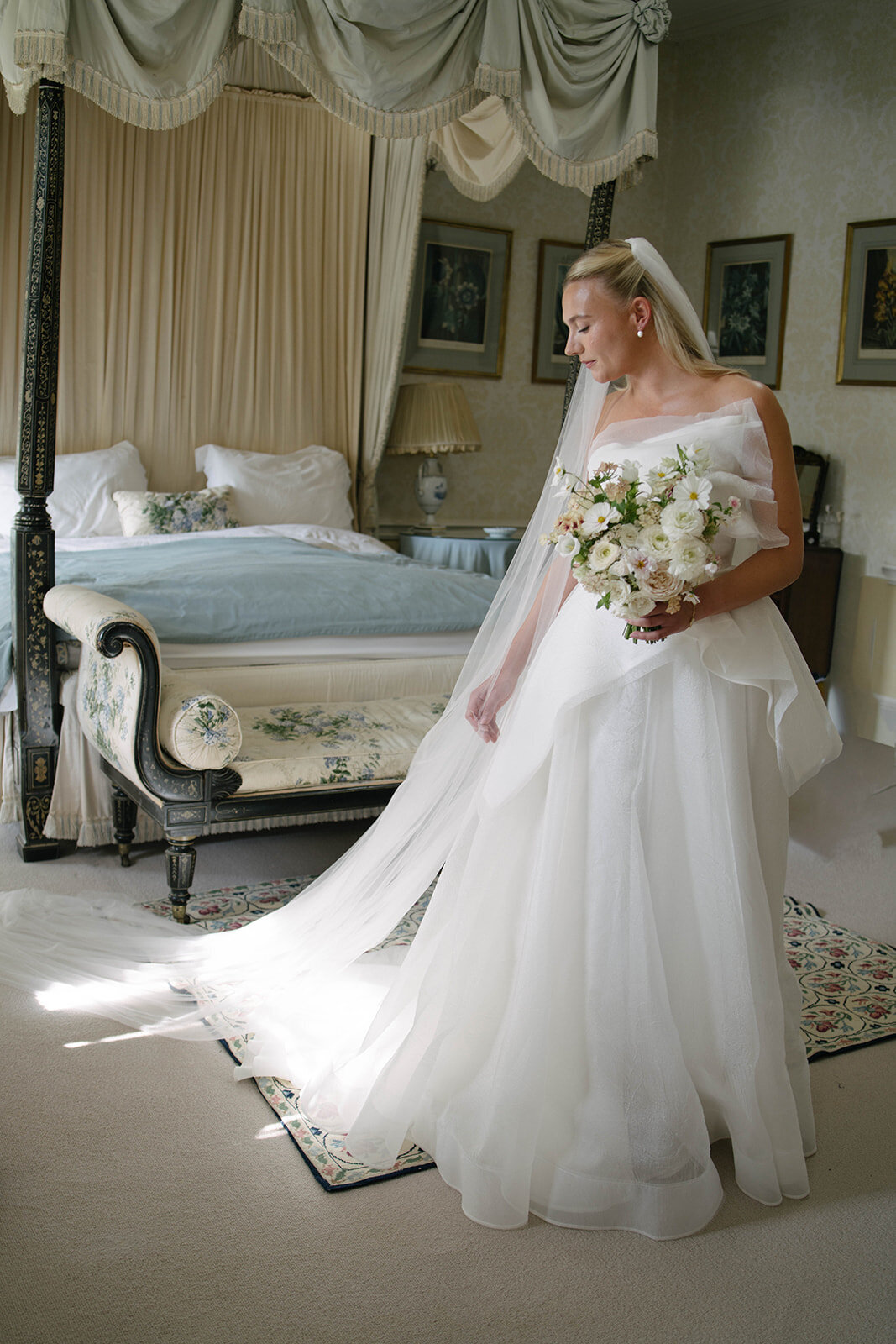 Attabara Studio Luxury Wedding Planner at Cornwell Manor by Phoebe Piper8847