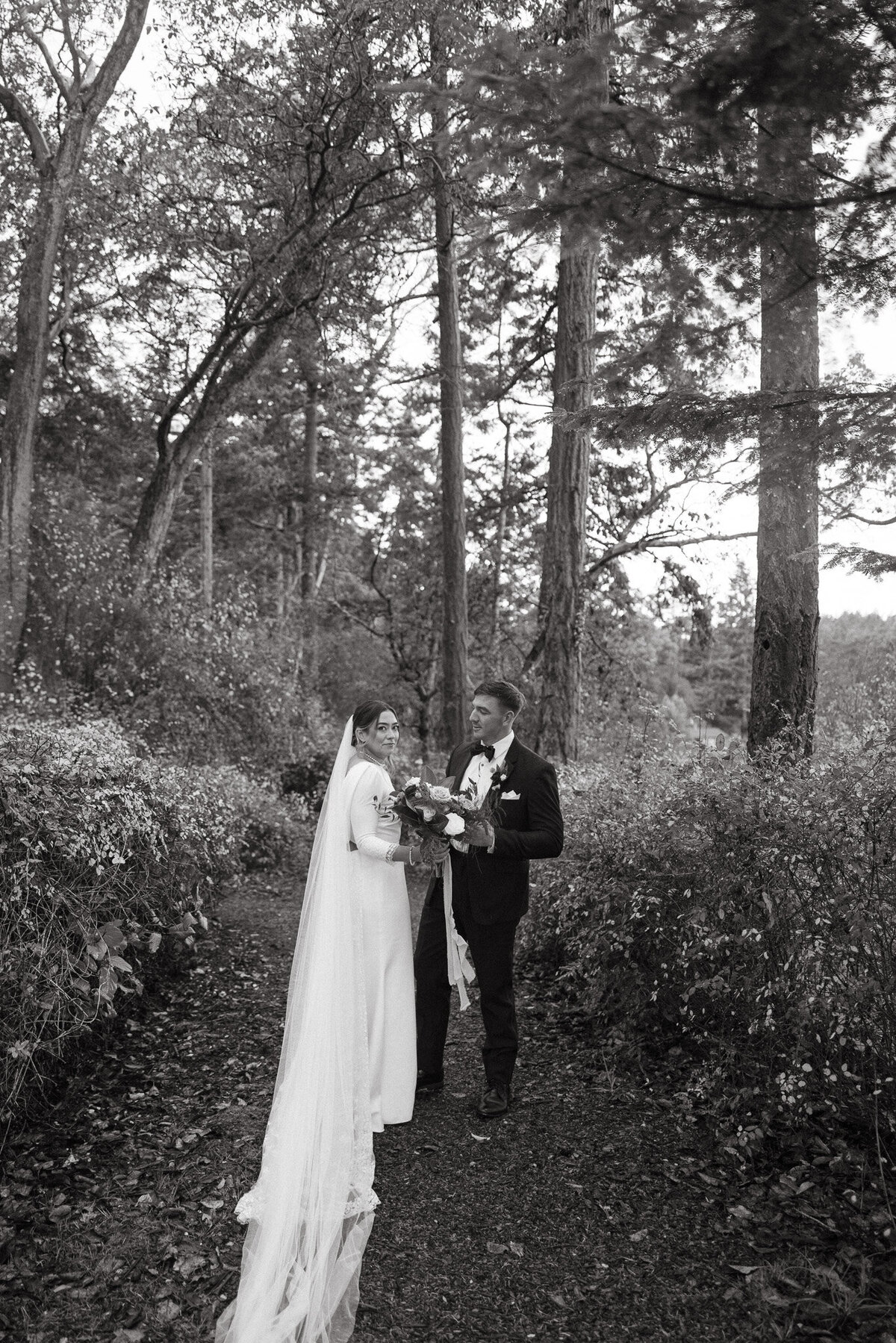 -captain-whidbey-wedding-0337