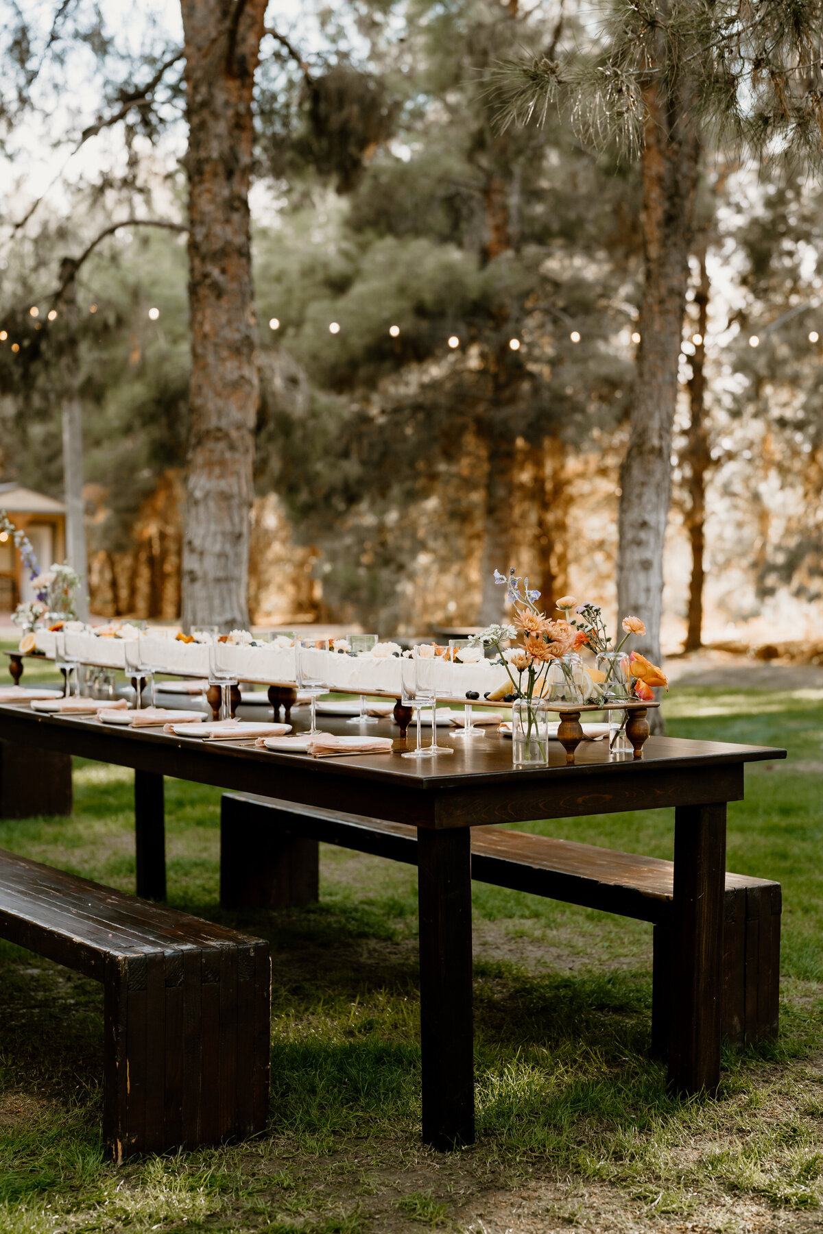 Wedding table decorated at Schnepf Farms