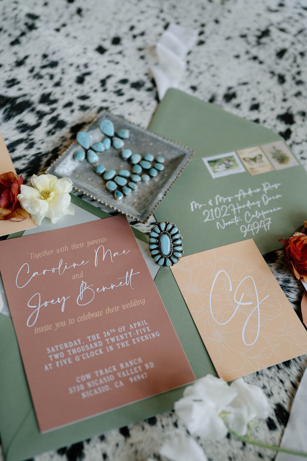 invitation-suite-styled-on-terrazzo