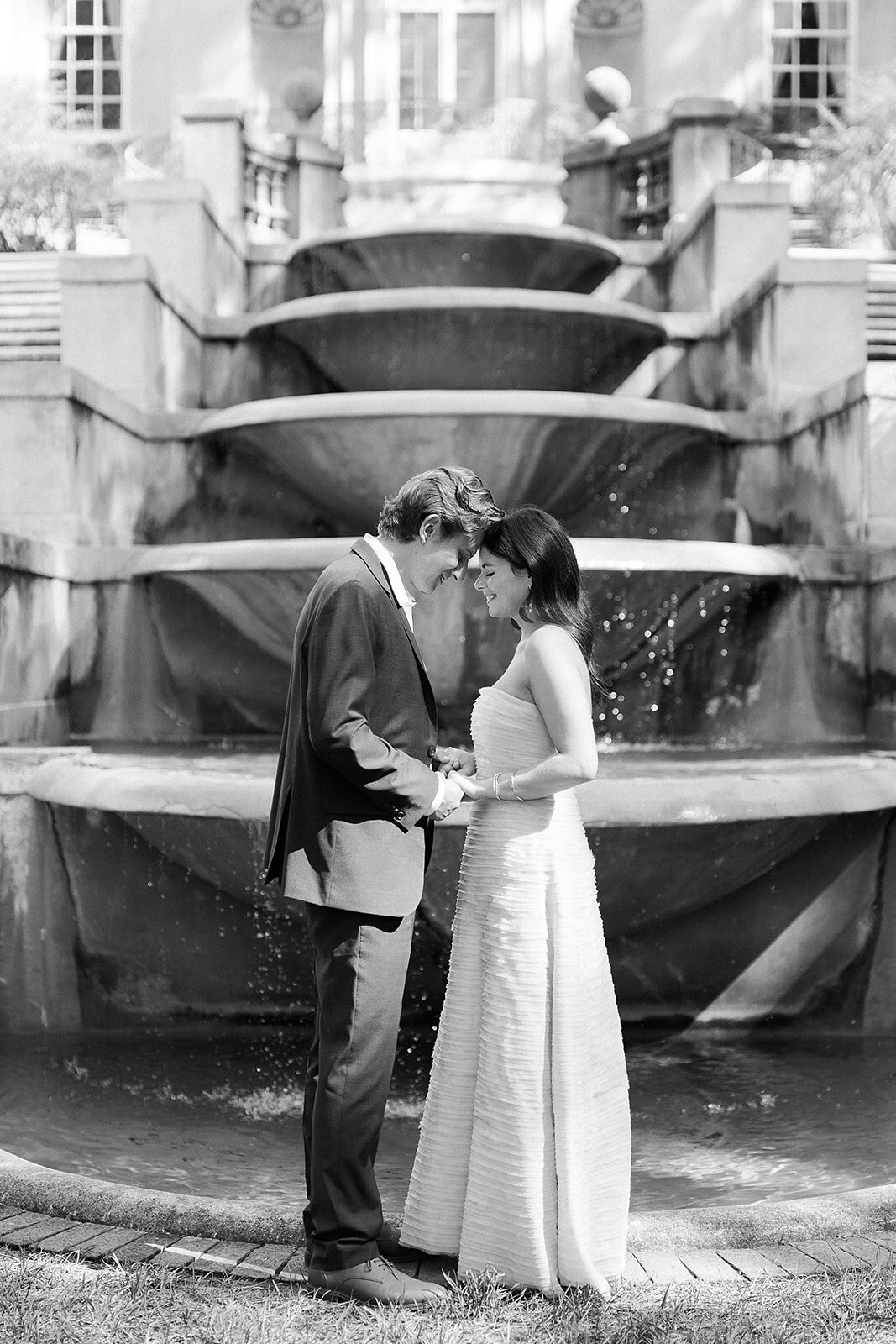 Atlanta-Swan-House-Engagement-Crystal-Photography-BW-43