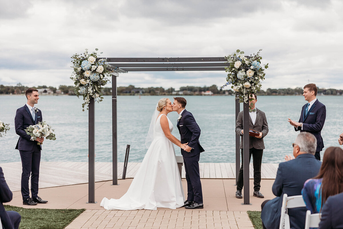 Saint Clair Inn Wedding Michigan Photographer K. E. Rogers Photography-115