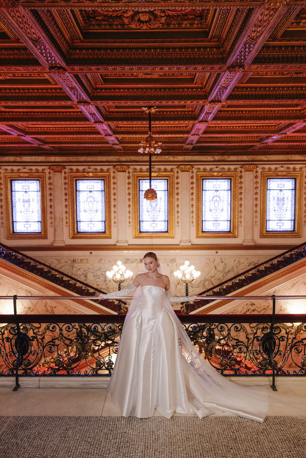 bridal portrait in nyc architecture iconic landmark