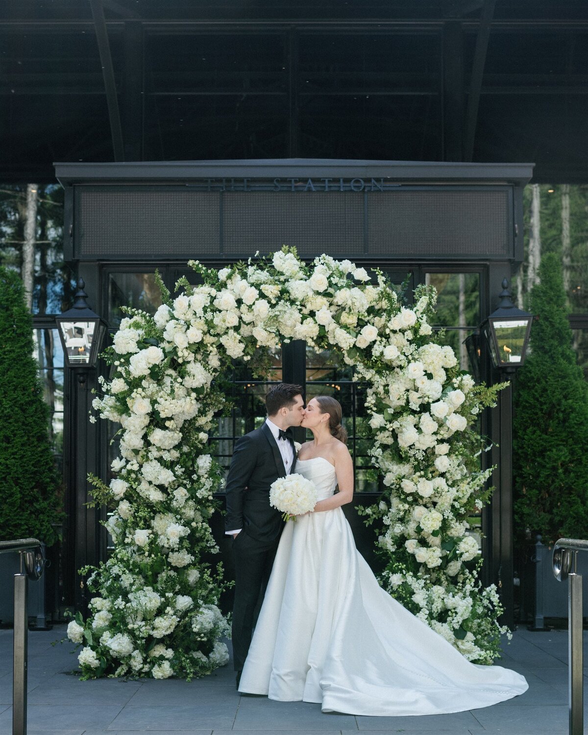 shepherds-hollow-clarkston-michigan-conservatory-wedding-photo-0950