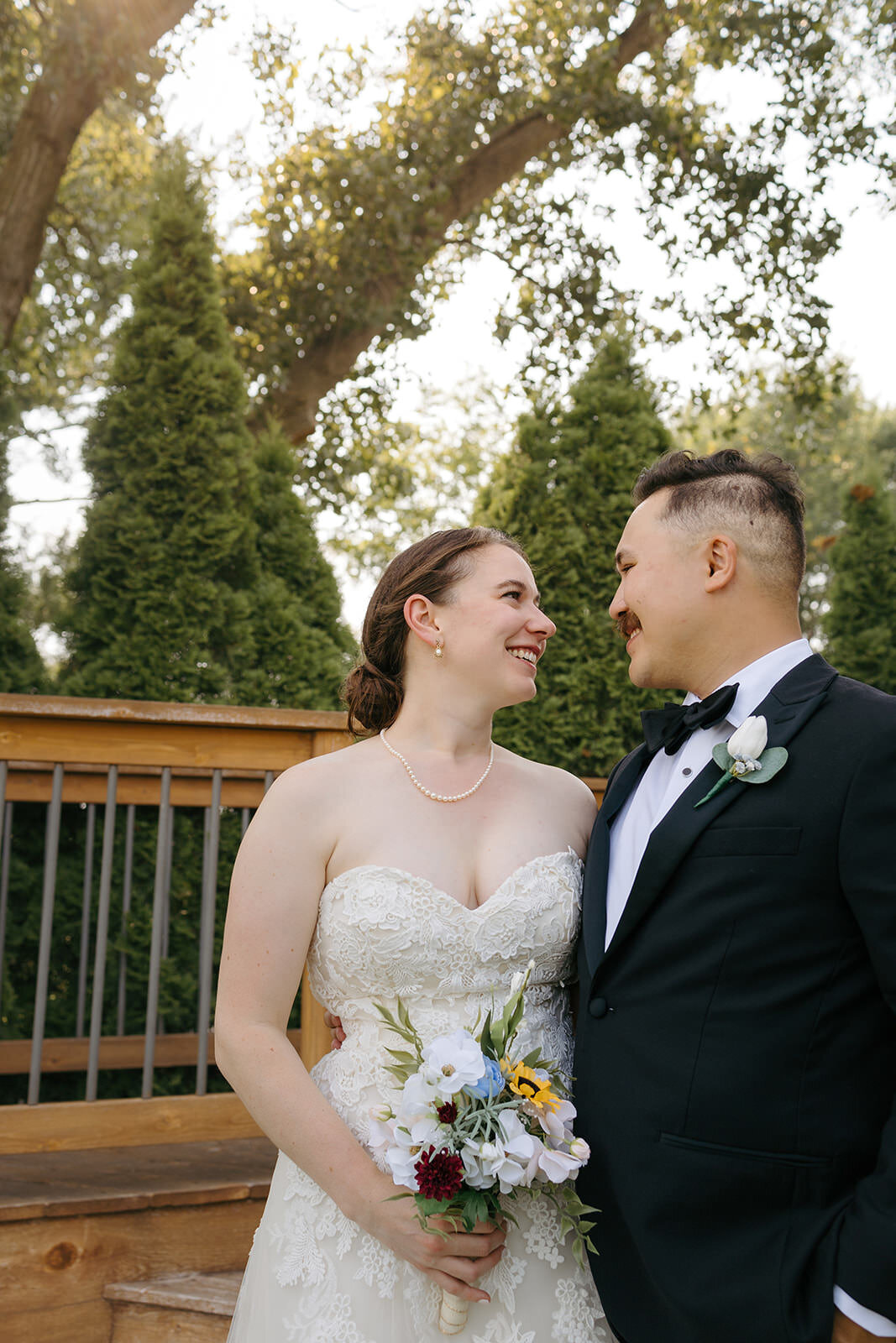 Traditional summer church wedding Rochester MN | Oduma photography -257