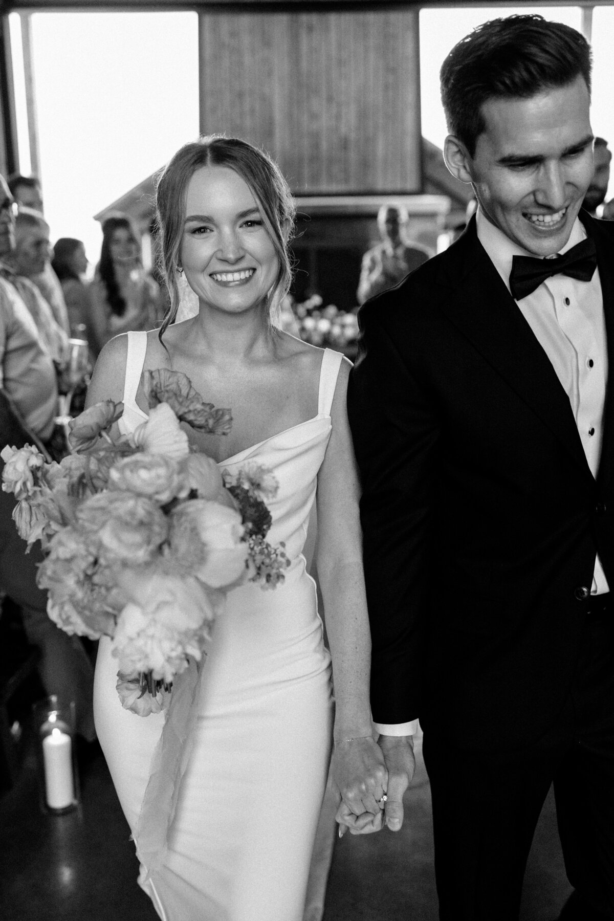 20250607_Maggie+Caleb_Wedding_Previews_Dave_and_Pring_Photography_Lightfoot_and_Wolfville_Vineyards_Nova_Scotia_73