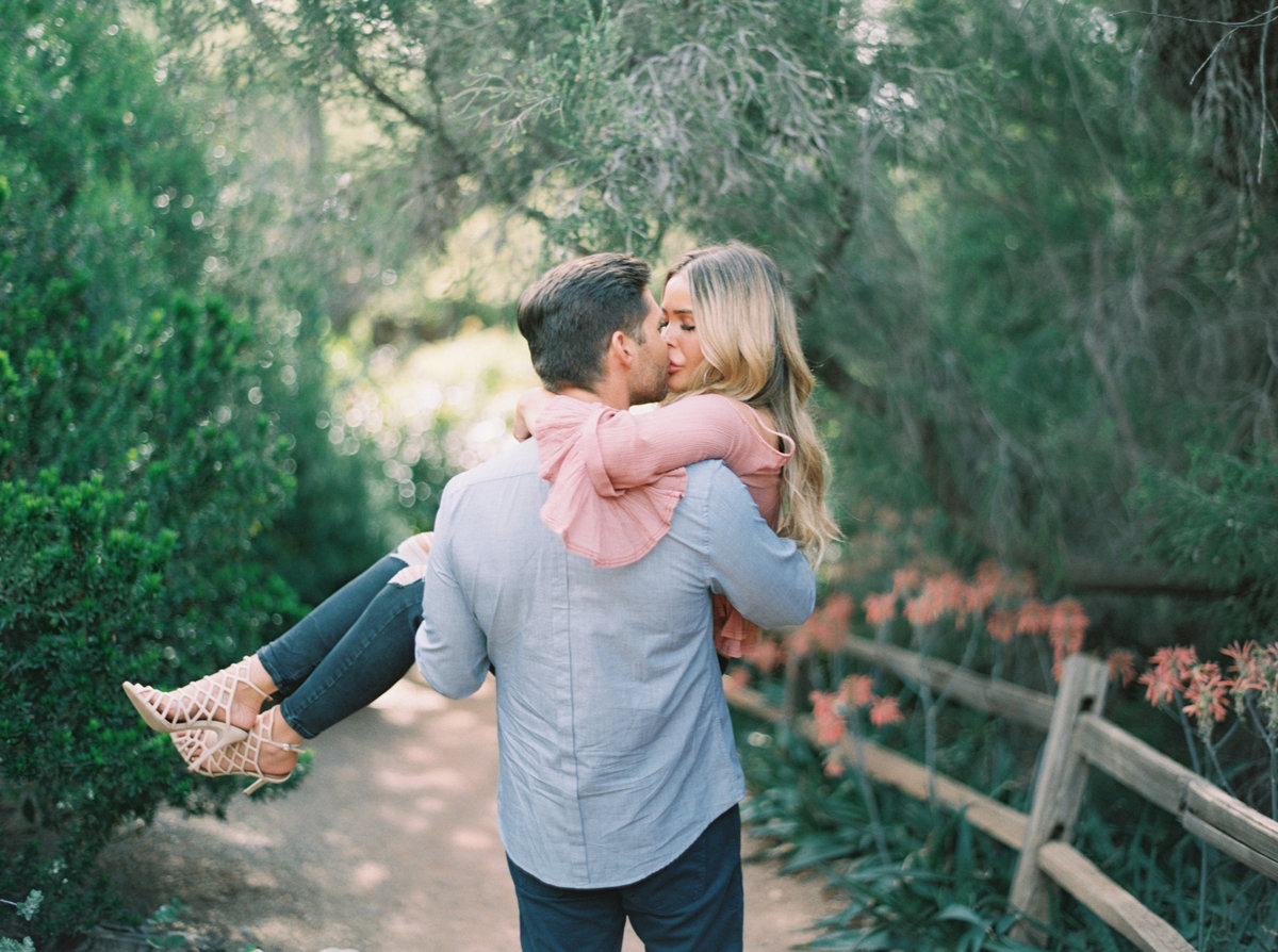 Vanessa & Kris | Engagement Session | Boyce Thompson Arboretum | Mary Claire Photography | Arizona & Destination Fine Art Wedding Photographer