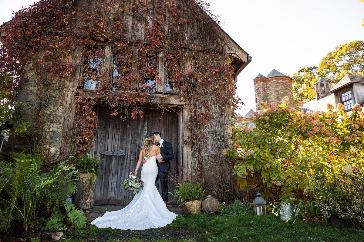 emma-cleary-new-york-nyc-wedding-photographer-videographer-wedding-venue-blue-hill-at-stone-barns-3