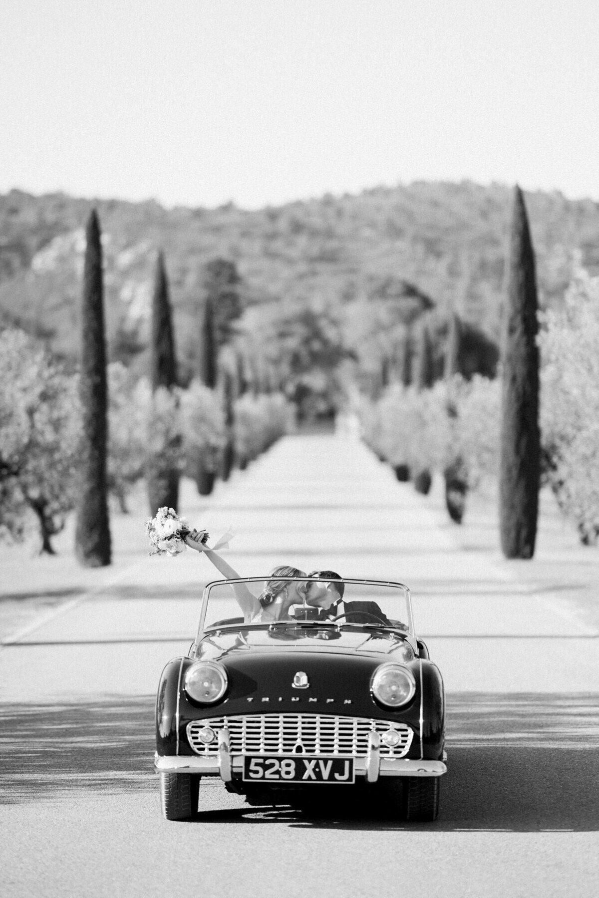 Maïlys Fortune Photography Husband Wife Wedding Weddings Photography France Switzerland Italy Timeless Dreamy Imagery Bilingual French English Destination Weddings Destination Wedding Provence French Riviera Paris Lake Como Tuscany75