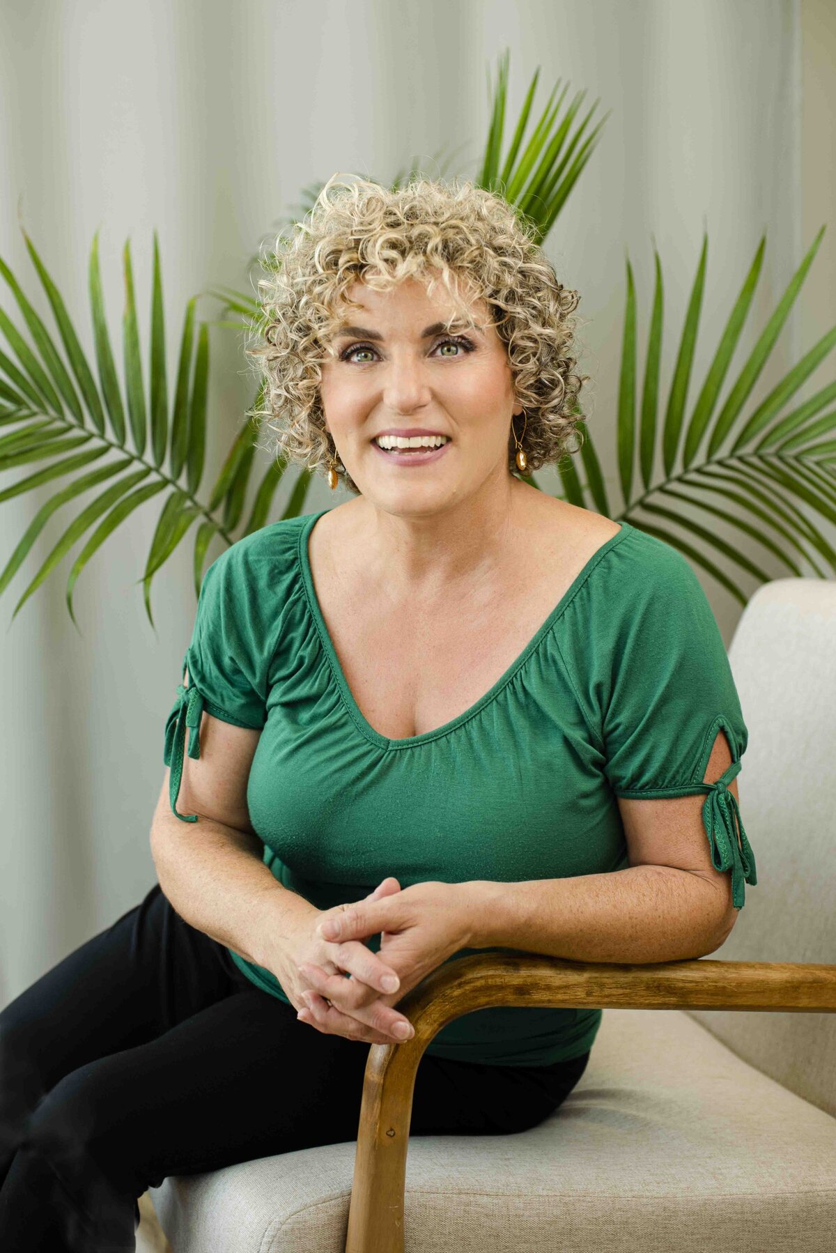 LisaCarboni_DianaRenelliPhotographer_PersonalBranding_Sept2022_8191-Edit