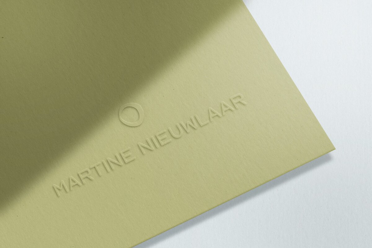 embossed papier-min