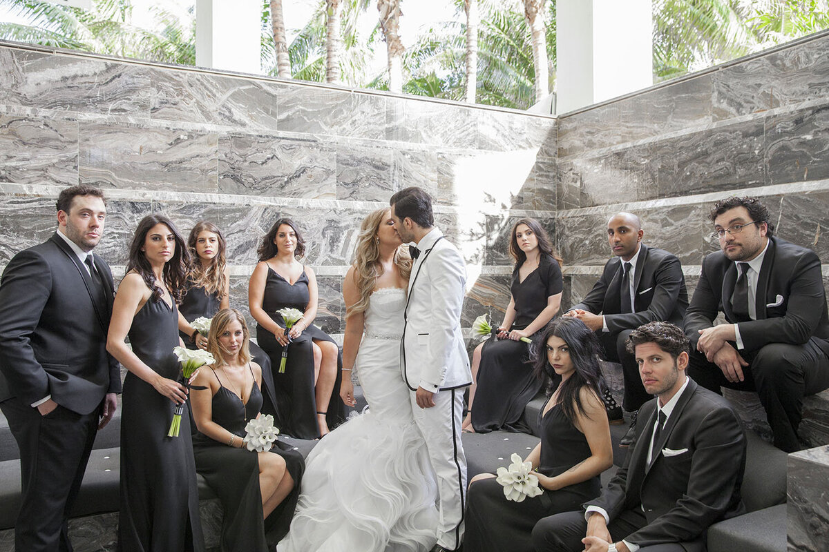 00043-monochrome-wedding-w-south-beach-chris-weinberg-events