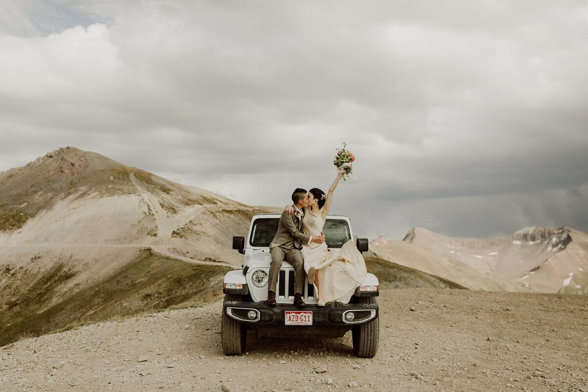 offroading+jeep+adventure+elopement