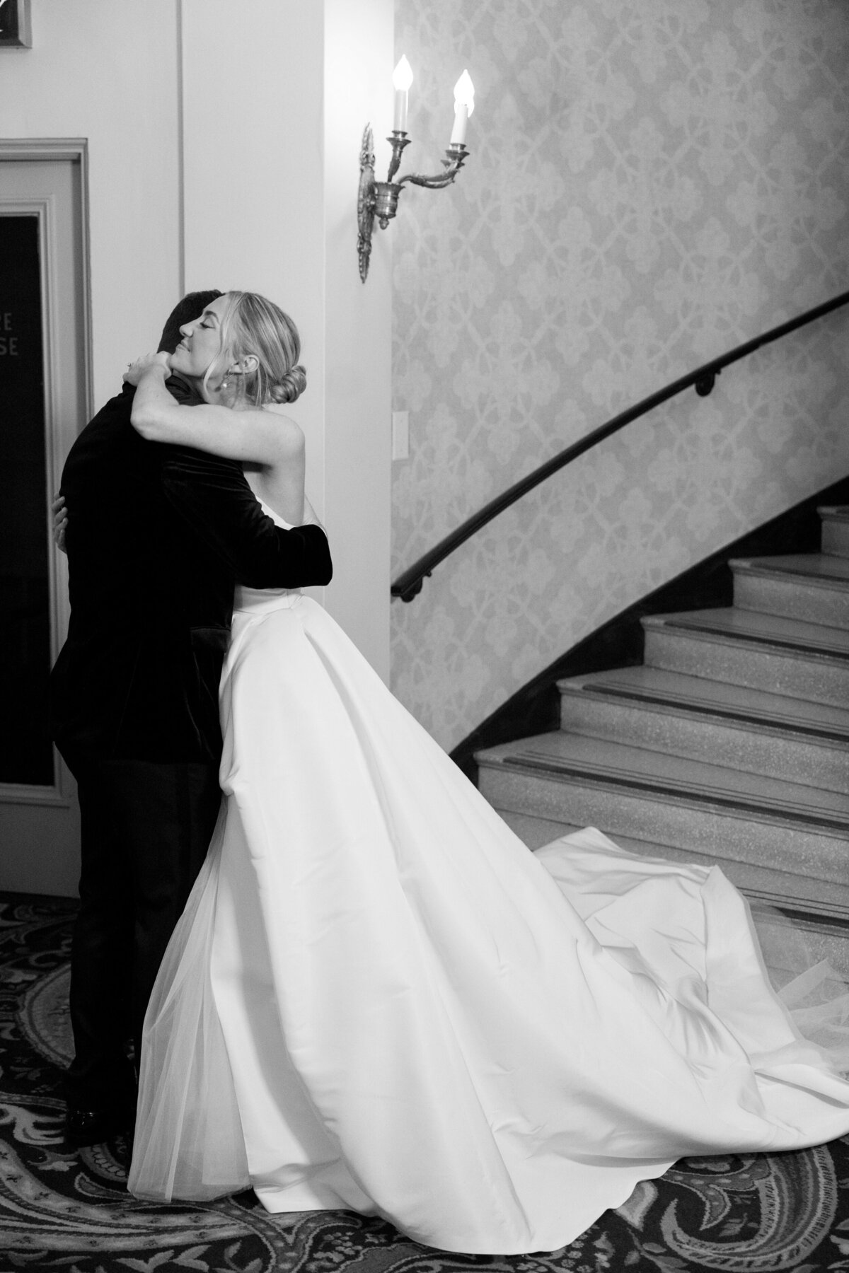 chicago-luxury-winter-wedding-at-old-st-pats-60