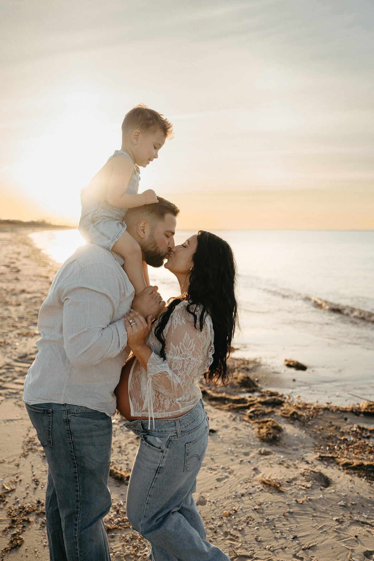 Middletown, NJ photographer. Middletown, NJ maternity photographer. New Jersey maternity photographer. Monmouth County photographer. Maternity photographers nj, Bayshore Waterfront Park, NJ photographer.