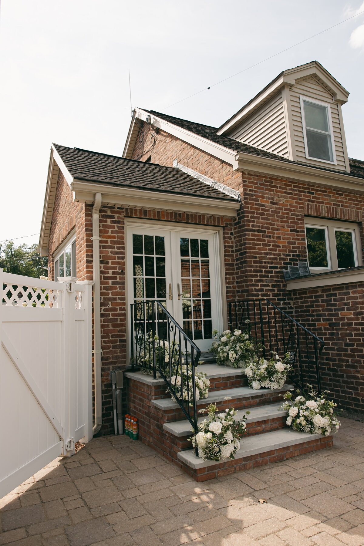 at-home-wedding-in-massachusetts