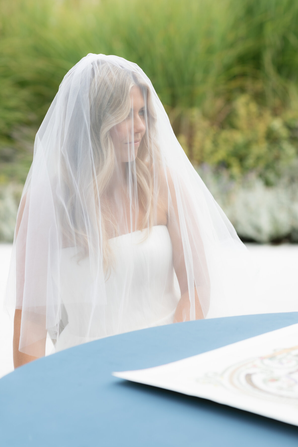 MeghanHemstra-Colourful-Vancouver-Garden-Wedding-26