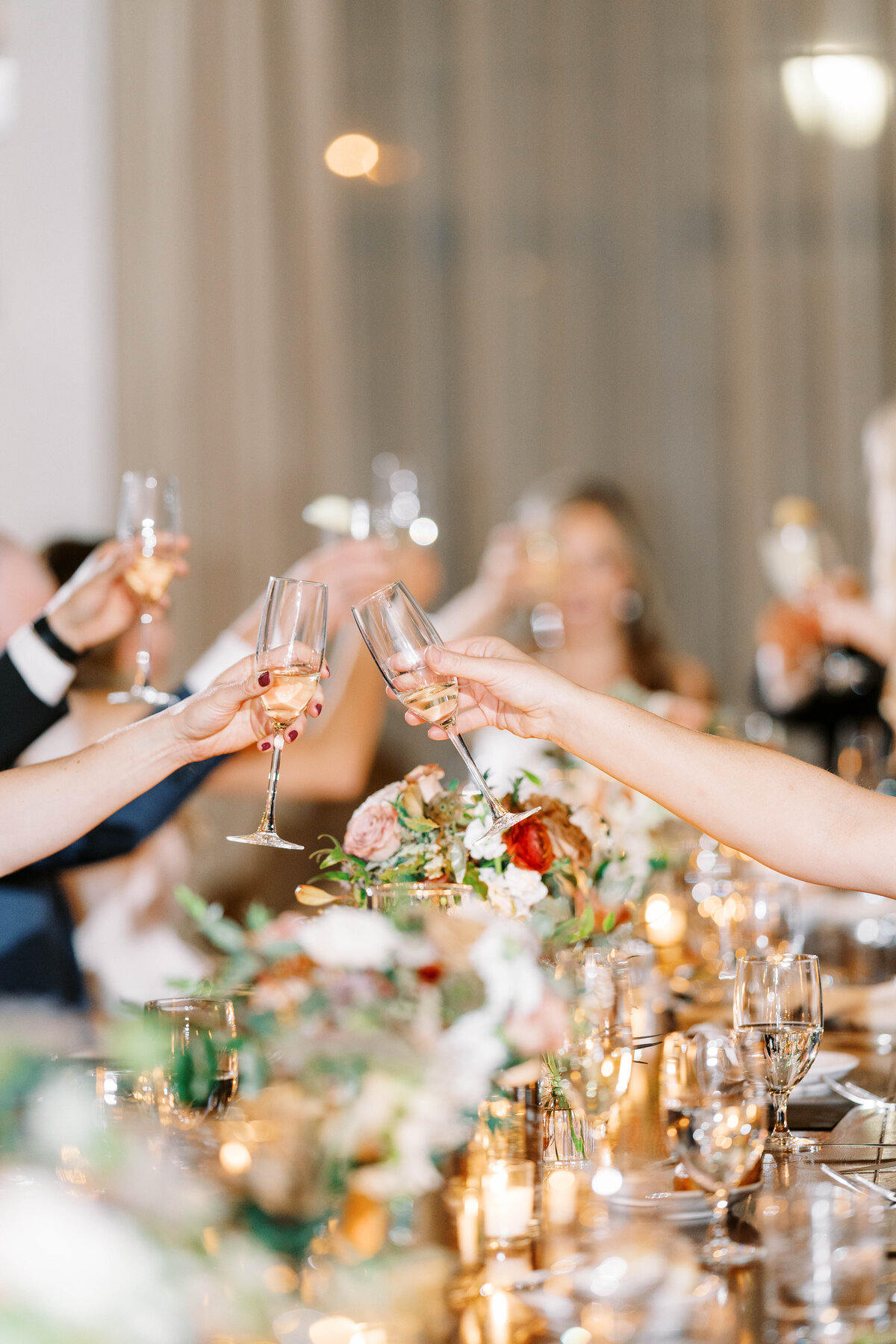 Phoenixville-Foundry-Romantic-Fall-Wedding-Photographer-Reception-Party-Photos_158